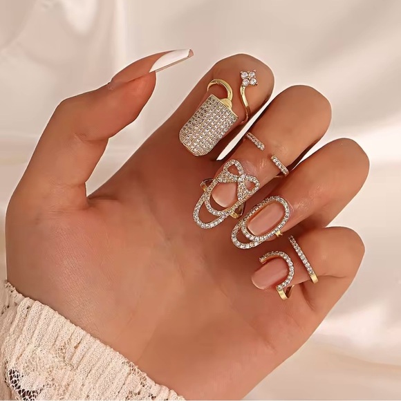 Rhinestones Fingertip Rings Nail Ring - Picture 1 of 2